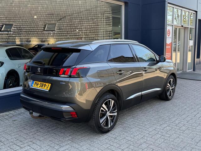 Peugeot 3008 1.2 Turbo 130 pk Allure Trekhaak | 1e Eigenaar | Hoge Instap | Achteruitrijcamera | full Map Navigatie | Apple Carplay | Parkeersensoren Rondom | LED Dag-rijverlichting | Digitale Cockpit | Dealer Onderhouden |