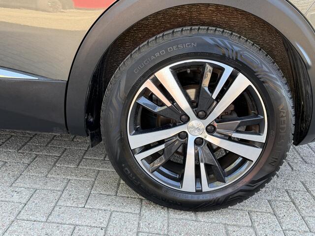 Peugeot 3008 1.2 Turbo 130 pk Allure Trekhaak | 1e Eigenaar | Hoge Instap | Achteruitrijcamera | full Map Navigatie | Apple Carplay | Parkeersensoren Rondom | LED Dag-rijverlichting | Digitale Cockpit | Dealer Onderhouden |