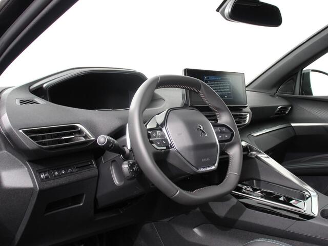 Peugeot 3008 1.2 110pk Turbo Automaat Allure Climate control Adaptive cruise control Achteruitrijd camera Parkeersensoren Verwarmde voorstoelen LED Navigatie Apple Carplay/ Android Auto