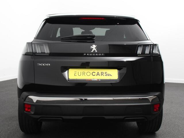 Peugeot 3008 1.2 110pk Turbo Automaat Allure Climate control Adaptive cruise control Achteruitrijd camera Parkeersensoren Verwarmde voorstoelen LED Navigatie Apple Carplay/ Android Auto
