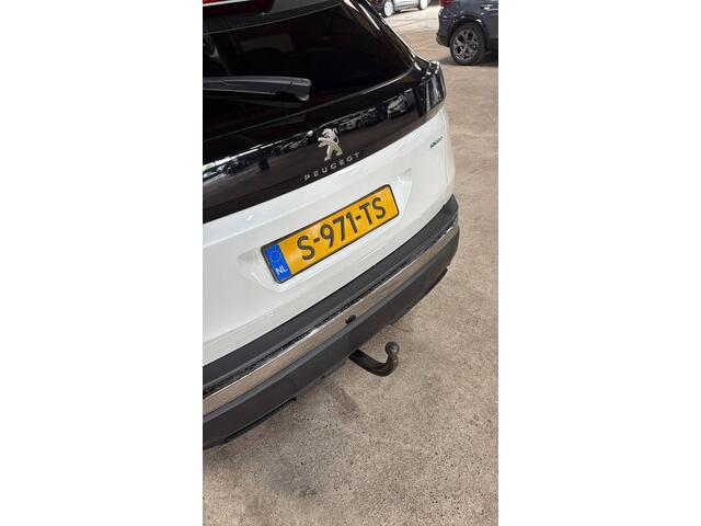 Peugeot 3008 BWJ 2023 | 1.6 HYbrid 225PK Allure Pack Bus | TREKHAAK | 18'' LMV | CARPLAY | CAMERA A | CLIMA | NAVI | LEDER/STOF |