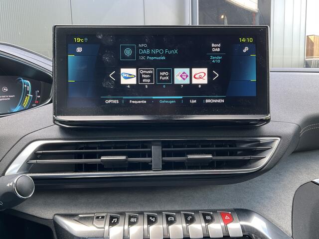 Peugeot 3008 1.6 HYbrid 225 GT Plug-in Carplay Camera Focal PHEV Trekhaak (tegen meerprijs)