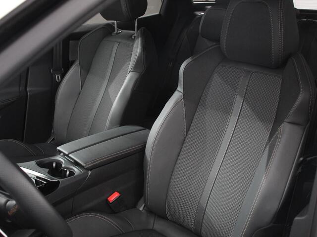 Peugeot 3008 1.2 Puretech 130pk Automaat GT Line | Climate Control | Navigatie | Apple Carplay/Android Auto | Parkeer sensoren V+A | Camera | Full LED | 18" Lichtmetalen Velgen