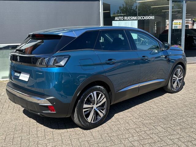 Peugeot 3008 1.6 HYBRID ALLURE