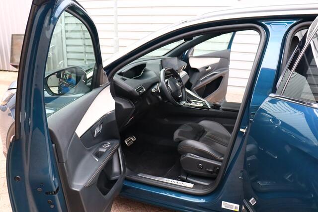 Peugeot 3008 1.2 PureTech GT O.a: Afn. trekhaak, Alcantara, Focal, ACC, Clima, Etc. All-in prijs!