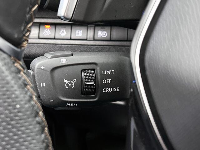 Peugeot 3008 Plug-in Hybrid 225 pk Automaat GT | Panorama dak | Adaptive CC | Camera |