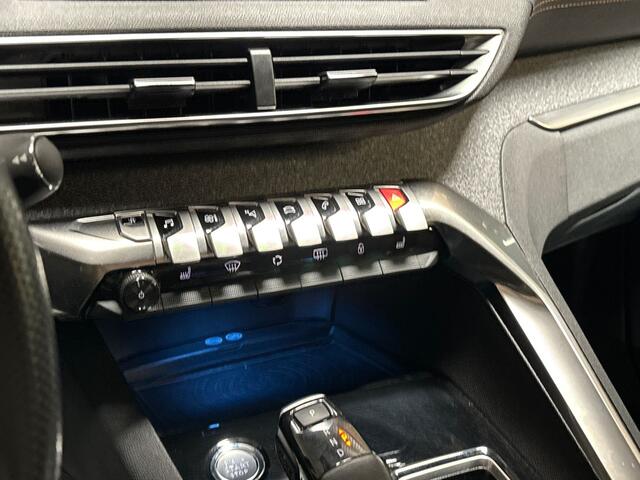 Peugeot 3008 1.2 PureTech GT-Line Automaat (APPLE CARPLAY, GROOT NAVI, 360 CAMERA, KEYLESS, LEDER, STOELVERWARMING, SPORTSTOELEN, GETINT GLAS, TREKHAAK, NIEUWSTAAT)