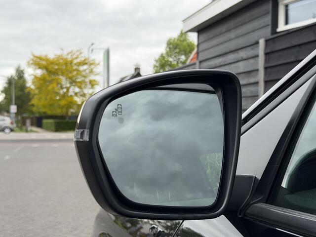 Peugeot 3008 GT 1.2 PureTech 130PK EAT8 Automaat Blackpack, Navigatie, Achteruitrijcamera, Keyless, Stoelverwarming, Elektrische Kofferklep, Apple CarPlay, Android Auto