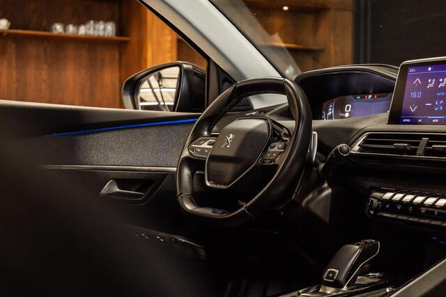 Peugeot 3008 1.2 PureTech Blue Lease Premium Avantage | Schuifdak | Memory Seats