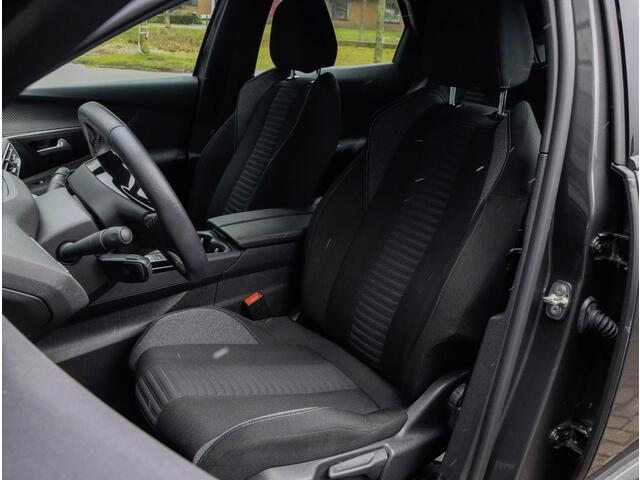 Peugeot 3008 1.2 PureTech Active Pack Business | Stoelverwarming | Navigatie via Carplay