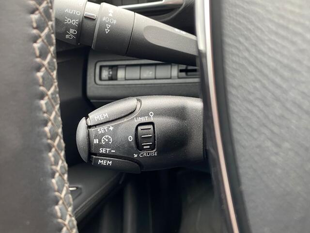 Peugeot 3008 1.2 Puretech Premiere | Clima | Cruise | LM Velgen | Navigatie | Camera | Apple Carplay/Android Auto | PDC V+A | RIJKLAARPRIJS INCL 12 MAANDEN GARANTIE EN BEURT