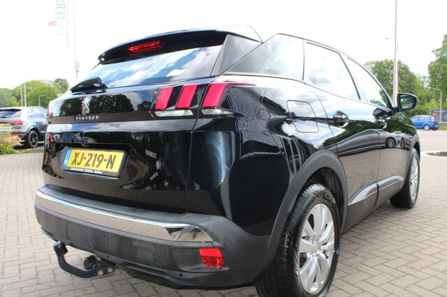Peugeot 3008 1.2 PURETECH Blue Lease Navi Camera CruiseenClimate trekhaak LM