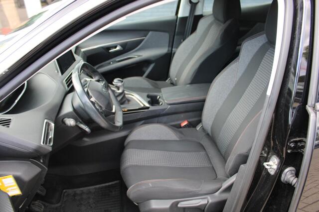 Peugeot 3008 1.2 PURETECH Blue Lease Navi Camera CruiseenClimate trekhaak LM
