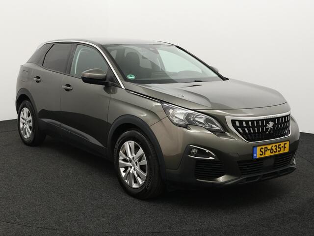 Peugeot 3008 1.2 PureTech Active Apple Carplay/Android Auto, Bluetooth, Navigatie, Cruise control, Rijstrooksensor, Parkeersensor achter, Buitenspiegels elektrisch verstel- en verwarmbaar Hoge instap met veel ruimte in de auto. Luxe suv met alles erop en eraan.