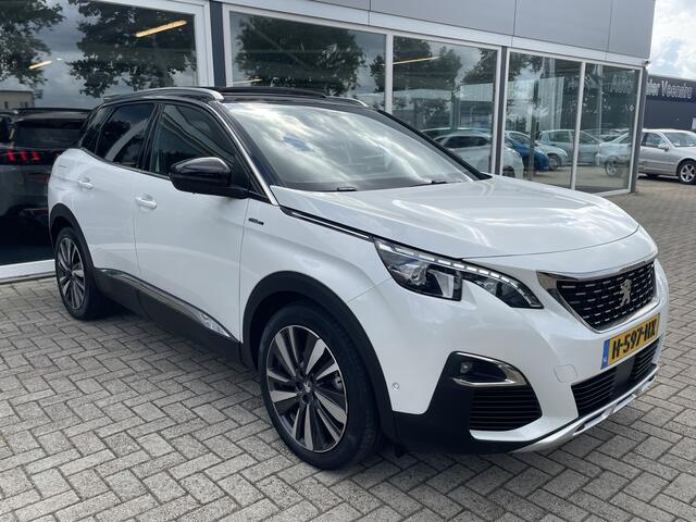 Peugeot 3008 1.5 BlueHDi Blue Lease GT Line Schuif-Kanteldak / LED / Camera / Carplay / Cruise / Trekhaak