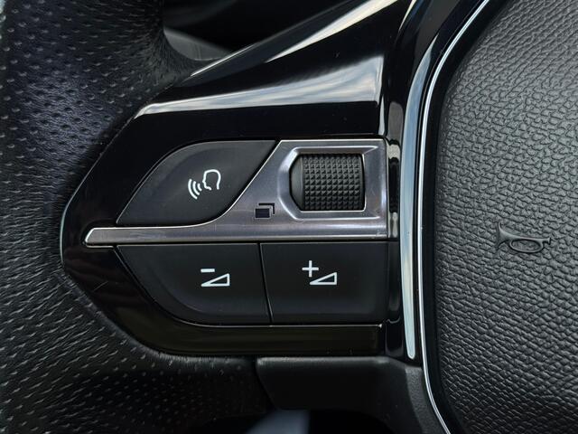 Peugeot 3008 1.2 PureTech GT Line Gratis Afleverpakket! | Panoramadak | Apple Carplay |