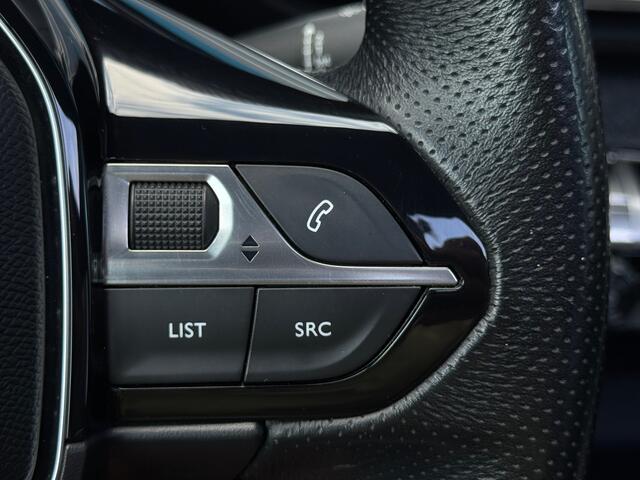 Peugeot 3008 1.2 PureTech GT Line Gratis Afleverpakket! | Panoramadak | Apple Carplay |