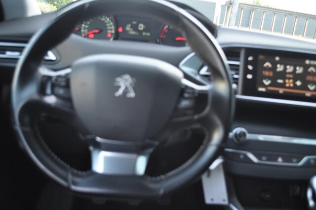 Peugeot 308 1.2 T style nav pdc+cam egtg