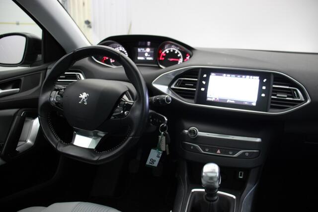 Peugeot 308 SW 1.2 PureTech Premium - Carplay, Cruise, Panorama