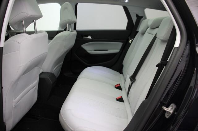 Peugeot 308 SW 1.2 PureTech Premium - Carplay, Cruise, Panorama