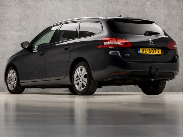 Peugeot 308 SW 1.2 PureTech Active Sport (PANORAMADAK, APPLE CARPLAY, XENON, NAVIGATIE, GETINT GLAS, PARKEERSENSOREN, SPORTSTOELEN, TREKHAAK, CRUISE, NIEUWSTAAT)