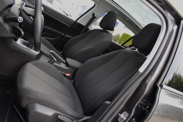 Peugeot 308 1.2 PureTech Blue Lease Executive Avantage Nieuwe DB.Riem - Pano - Trekhaak