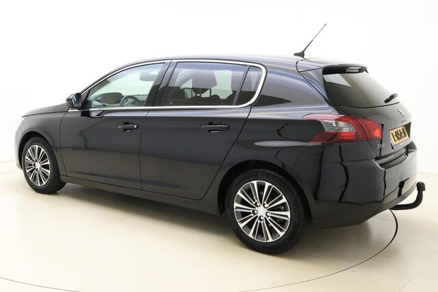Peugeot 308 1.2 PureTech Blue Lease Allure 110pk | Navigatie | Massagestoel | Trekheaak | Climate Control | Cruise Control | Camera | Stoelverwarming | Keyless Start