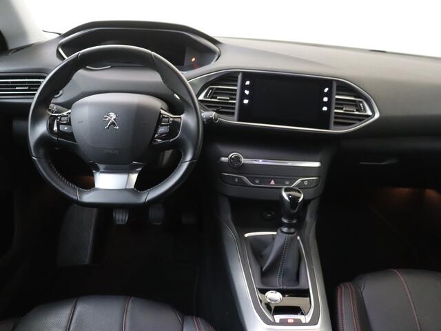 Peugeot 308 1.2 PureTech Allure Leder !