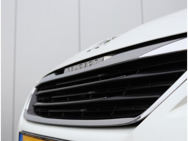 Peugeot 308 SW 130PK PureTech Allure | Panoramadak | Trekhaak | Camera
