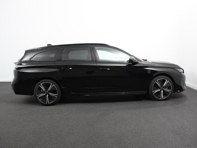 Peugeot 308 1.2 PureTech GT Climate control Adaptive cruise control Parkeersensoren Achteruitrijcamera Navigatie LED Apple Carplay/ Android Auto