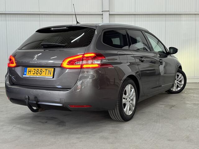 Peugeot 308 SW 1.2 PureTech Blue Lease Executive PANO 2X-PDC TREKHAAK LMV