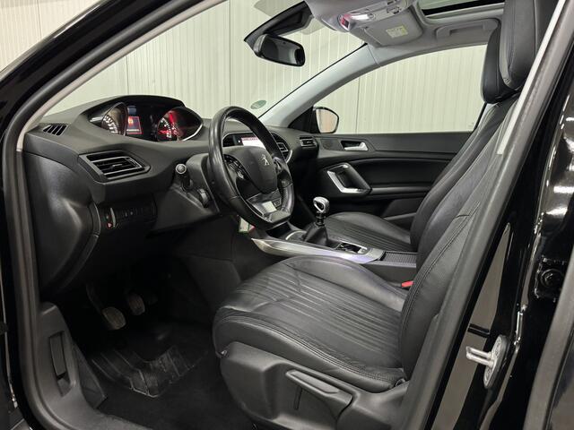 Peugeot 308 SW 1.2 PureTech Blue Lease Executive LEDER PANODAK CLIMA 2X-PDC