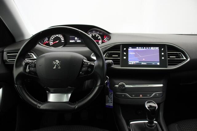 Peugeot 308 SW 1.2 PureTech Executive - Carplay, Panorama, Cruise