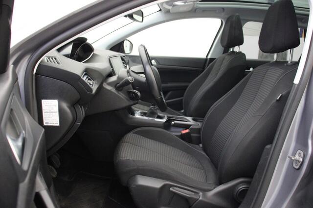 Peugeot 308 SW 1.2 PureTech Executive - Carplay, Panorama, Cruise