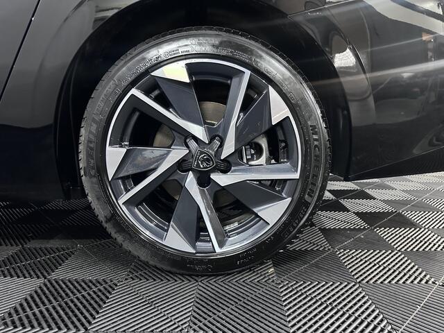 Peugeot 308 SW 1.6 Plug-in Hybrid 180 Allure Navi, Clima, Camera