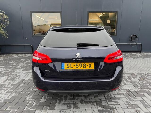Peugeot 308 1.2 Puretech Blue Lease Executive / Navi/ Pano / PDC