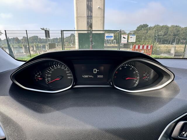 Peugeot 308 SW 1.2 PureTech Blue Lease Allure | 88.000 km | Trekhaak | Apple carplay | GT