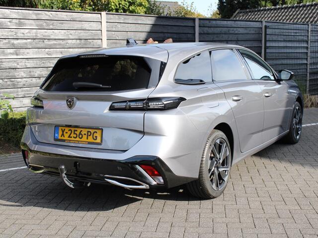 Peugeot 308 SW Allure 1.2 130PK PureTech Allure EAT8 Automaat Navigatie, Camera 360, Trekhaak afneembaar, Climate Control, Dodehoek detectie, Keyless Entry