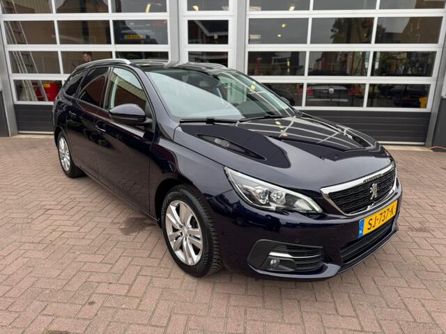 Peugeot 308 SW BLUE LEASE EXECUTIVE 1.2 PURETECH 110 / PANO / CARPLAY / TREKHAAK