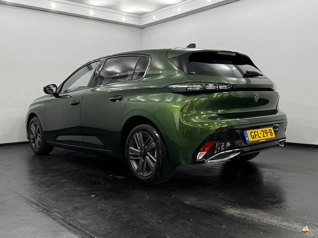 Peugeot 308 1.2 PureTech Active Pack Business Half leder, Camera, Navi, Stoelverwarming, Keyless start, Virtual desk 2 jaar garantie