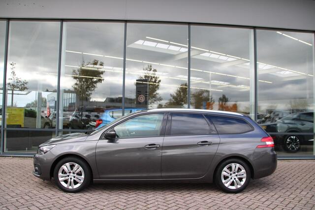 Peugeot 308 SW 1.2 PureTech 110pk Blue Lease Executive Airco Navi Panoramadak Trekhaak