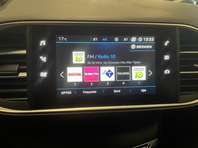 Peugeot 308 1.2 PureTech Allure 130pk Navigatie-Verwarmde voorstoelen-Climate control-Parkeersensoren