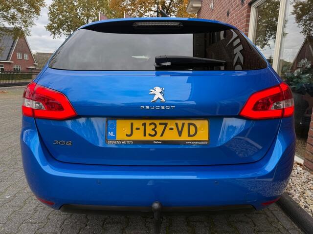 Peugeot 308 1.2 PureT.Blue L. Allure TREKHAAK / DIGI DASH / CAMERA / PDC / L