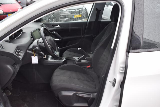Peugeot 308 SW 1.2 PureTech Blue Lease//Navi//Trekhaak!!