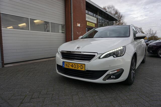 Peugeot 308 SW 1.2 PURETECH 131PK ALLURE CAMERA PANORAMADAK LED NAVI APPS CLIMA CRUISE PDC V+A LMV BLUETOOTH KEYLESS ENZ...