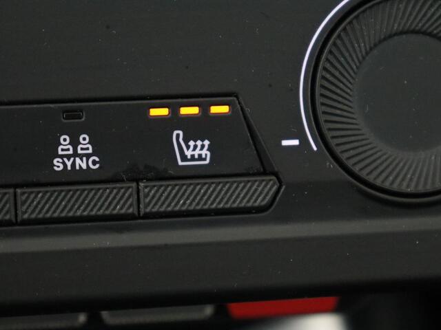 Peugeot 308 1.6 PHEV Active Pack Business | Stoelverwarming | Half leder | Sportstoelen | Carplay | Parkeerhulp | Full LED | Climate control | Bluetooth | Cruise control | Plug In