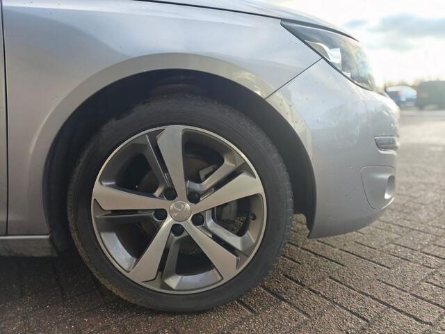 Peugeot 308 1.2 Automaat PureTech Allure NAVI