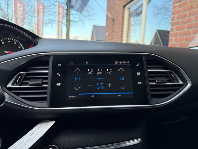 Peugeot 308 SW 1.2 PureT.Blue L. Ex PANO / CAMERA / D-RIEM V.V. / 6 BAK / LED /