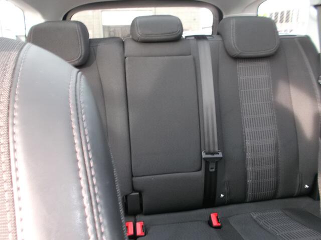 Peugeot 308 SW 1.2 PureTech Blue Lease Premium panodak achteruit cam navi half leer NIEUWE DISTRIBUTIE RIEM