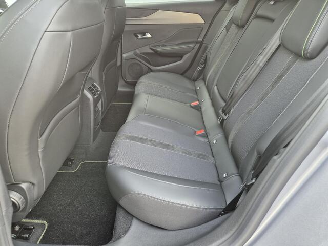 Peugeot 308 SW Hybrid 136 e-DCS6 GT Automaat / Apple Carplay Android Auto / Navigatie / Adaptief cruise control / Keyless Entry/Start / Rondomzicht camera / Lichtmetalen wielen 18" /